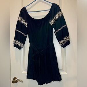 American Eagle Romper Black and White Embroidered 100% Cotton Size L